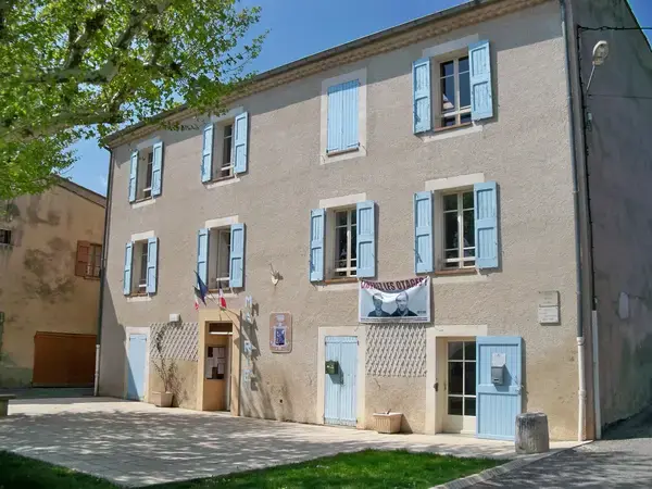 Carport Solaire 04 Installateur carport solaire Saint-Étienne-les-Orgues